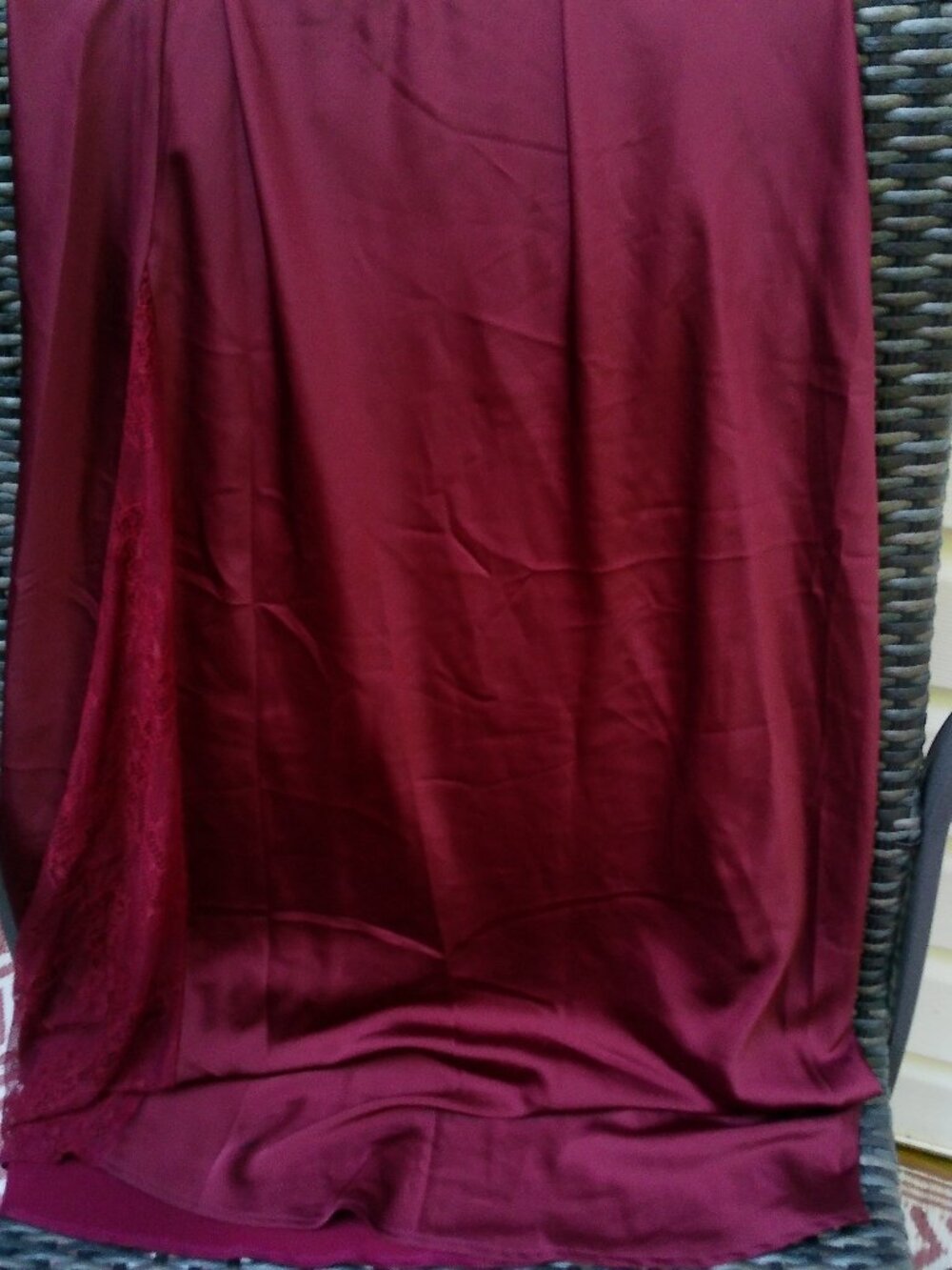 BURGANDY SATIN AND LACE SKIRT NEW WITH TAGS SIZE MED